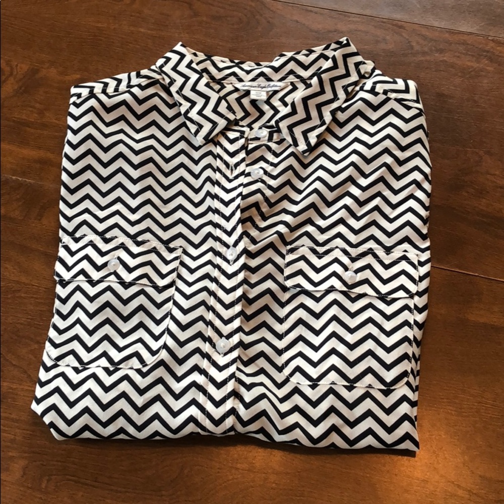 American Eagle Button Up